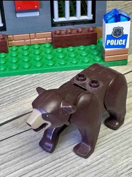 Lego Forest Police Station 4440 High Speed Chase 60138 Fire Car 30221
Minifigure - Picture 12 of 16